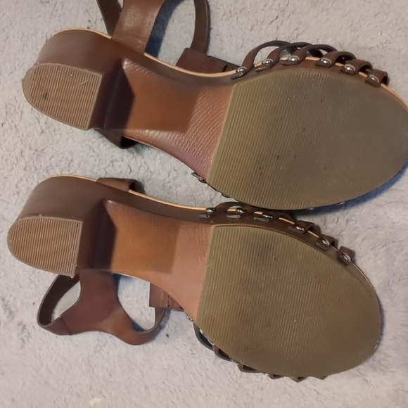 Soda Heeled Sandals - Picture 4 of 5